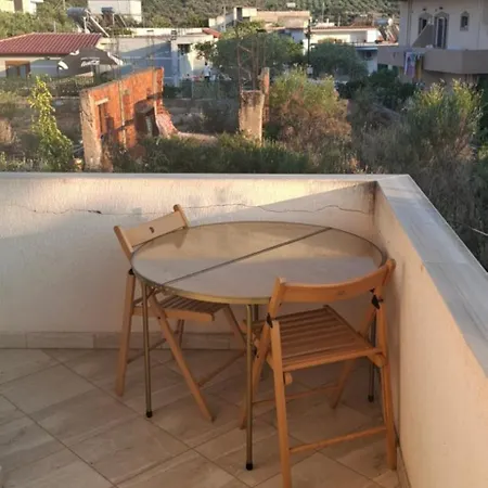 Margot بيت ضيافة كساميل